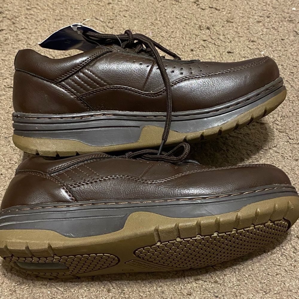 New NWT Brown‎ Tan Stepmaster by Deer Stags Men's Size 7 DuraCushion